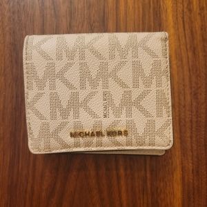 Michael Kors Jet Set wallet